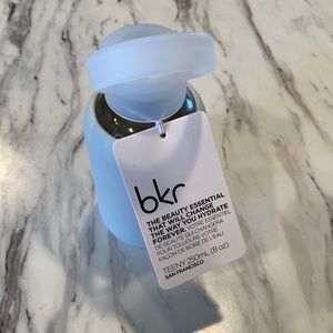 NEW 250 ml bkr bottle in Dove